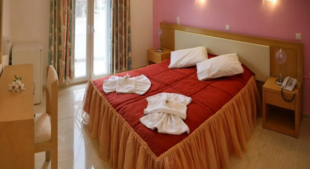 Theofilos Classic Hotel