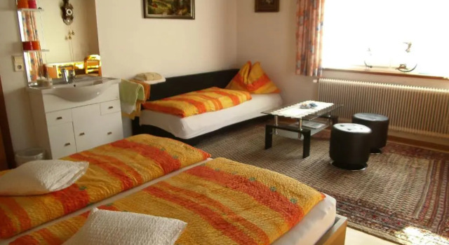 Апартаменты Gästehaus Zum Tauern