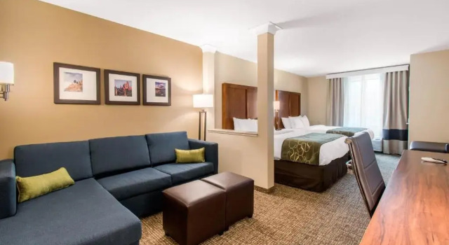 Люкс Comfort Suites Denver near Anschutz Medical Campus