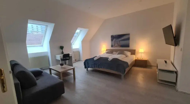 Cozy 3BR Apartment Perfect for Groups, Rezerwuj Apartament Wiedeń Austria, w pobliżu Belvedere 21