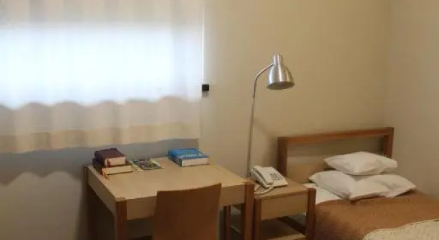 Номер Standard Dom Gości Opactwa Benedyktynów