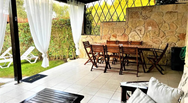Коттедж с 4 комнатами Seaview House Athena