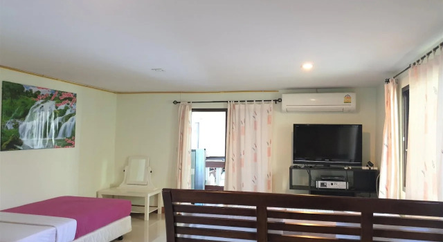 Samchai Resort