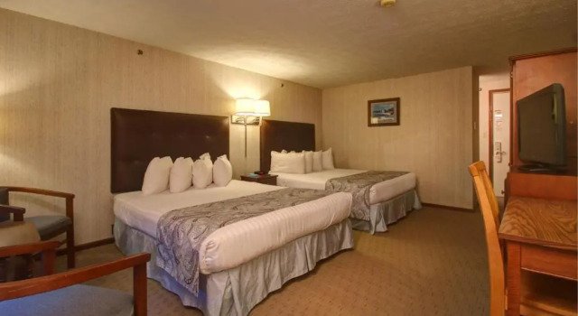 Четырёхместный номер Standard Rhumb Line Resort