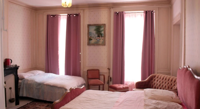 Les Unelli, Đặt Khách sạn Cherbourg Cotentin
