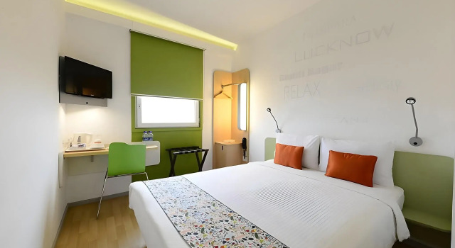 Ginger Hotel Lucknow, Забронировать Отель Отели Гомти Нагара с парковкой, Парковка