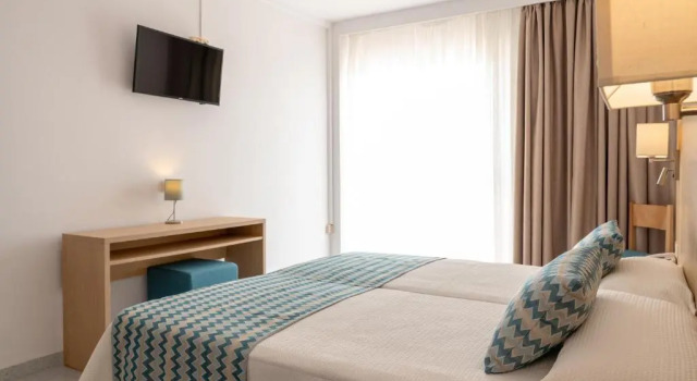 Двухместный номер Superior Hotel Riutort