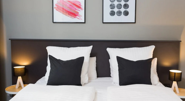 Upper Westside - 3 Bedroom Interior Designed Apartment by BENSIMON apartments, Rezervasyon Daire Charlottenburg Berlin, Berlin Alman Operası yakınında