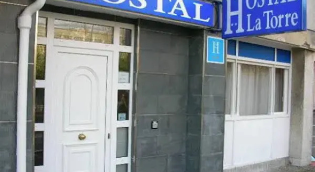 Hostal La Torre, Забронировать Отель Сантандер Cantabria Coast, рядом с Playa de la Fenómeno