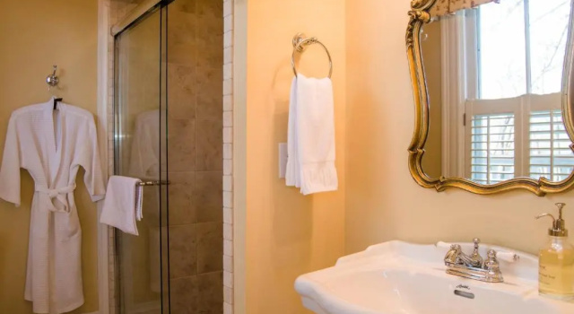 Номер Standard Oak Hill On Love Lane Bed and Breakfast Inn