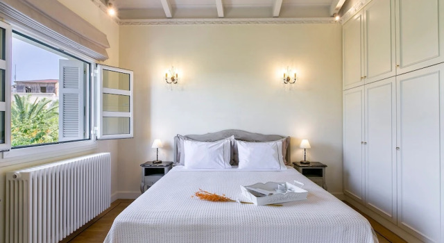 Апартаменты Luxury Aerides 3 Luxury Suites