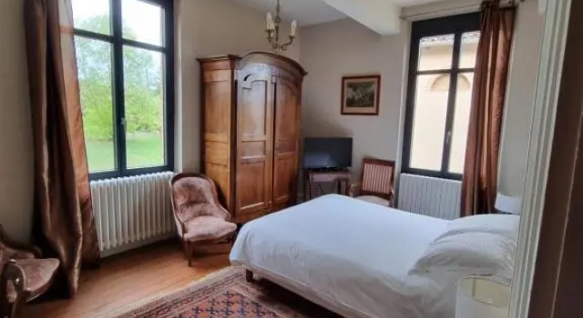 Domaine de Belcayre, Rezerwuj Hotel Hotele w Tarn-et-Garonne z parkingiem, Parking