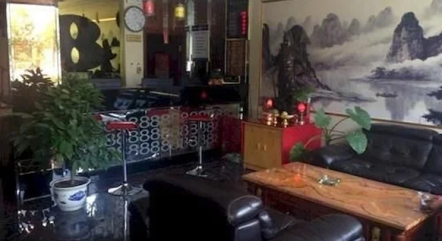 Yingxian County Super 8 Hotel