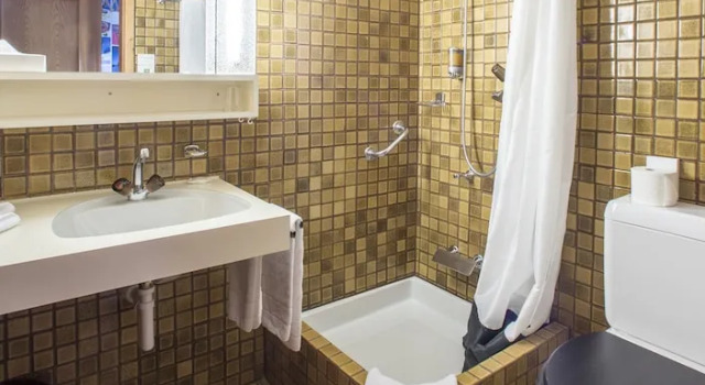 Четырёхместный номер Standard Arena Lodge