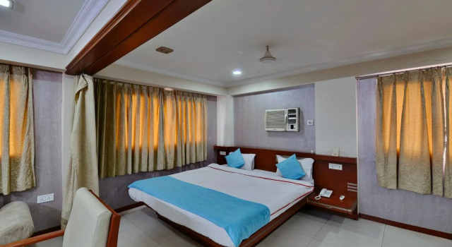 OYO 3883 Hotel Grande Royale