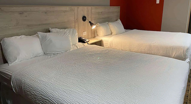 Imperial Inn Medicine Hat, Varaa Hotelli Hotellit Southern Alberta pysäköinnillä, Pysäköinti