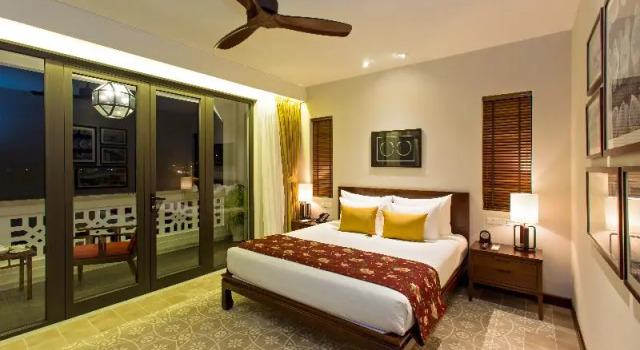 Номер Standard с балконом RiverTown Hoi An Resort & Spa