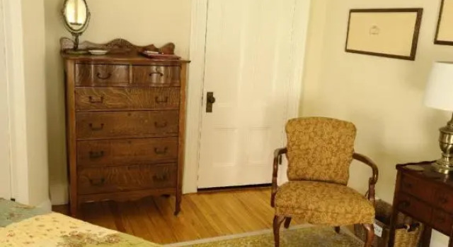 Номер Deluxe Benjamin F. Packard House Bed and Breakfast
