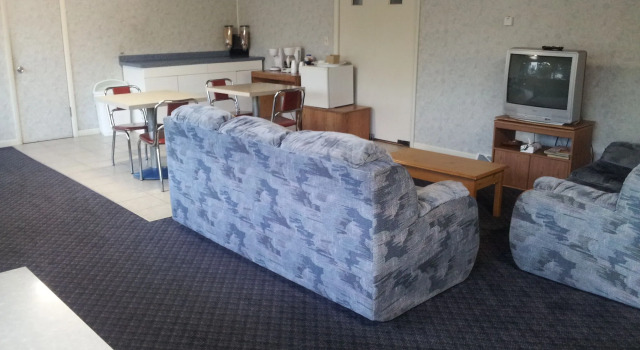 Simplicity Inn, Book Hotel Hoteller i Marshfield med parkering, Parkering