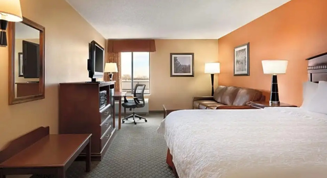 Студия Hampton Inn Longmont