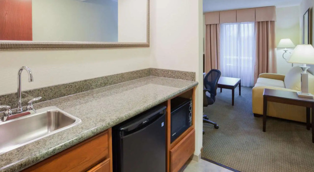 Студия Hampton Inn & Suites Lino Lakes