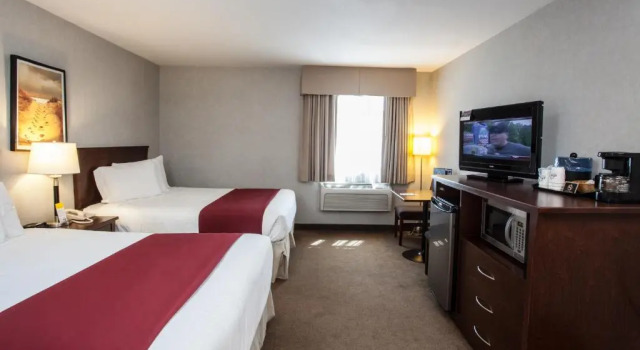 Четырёхместный номер Standard Northwinds Hotel Revelstoke