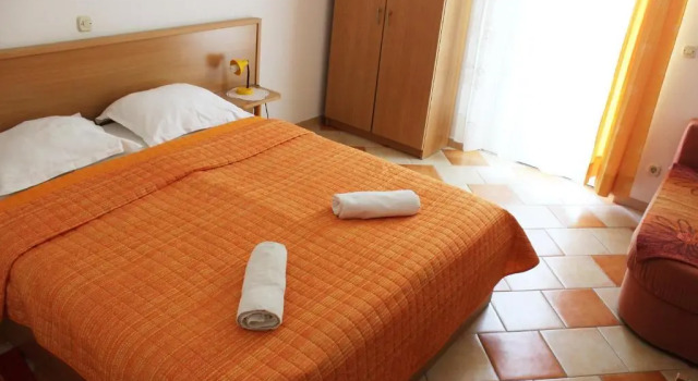 Apartments Pansion Franka, Забронировать Апартаменты/квартира Отели Подаца с парковкой, Парковка