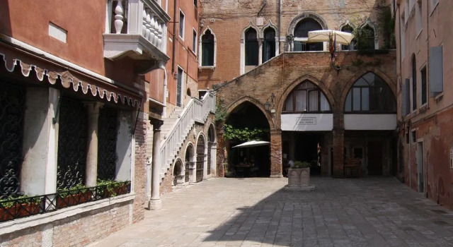 Al Palazzo Lion Morosini