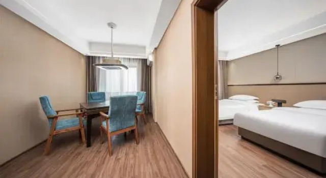 Люкс Wuyi Jinyue Hotel (Hushan Square Branch, Wenquan Road)
