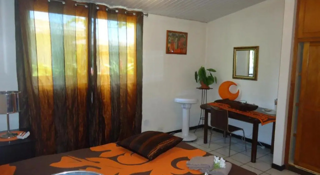 Fare D Hotes Tutehau, Boek Hotel Hotels in Tahiti met parkeren, Parkeren