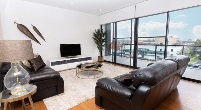Stylish Inner City Penthouse Apartment