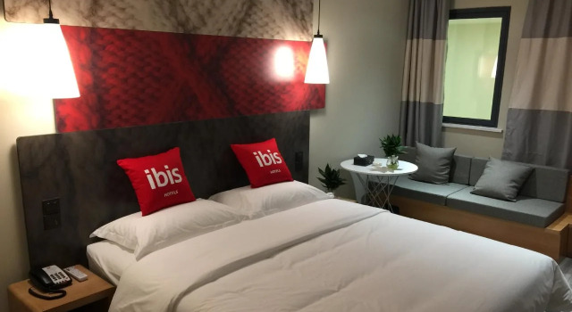 ibis Nanjing Avenue General, Buchen Sie Hotel Hotels in Jiangsu mit Parkplatz, Parkplätze