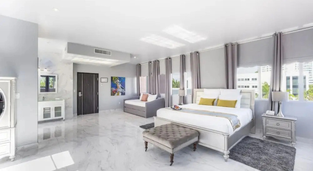 Номер Executive Secret Garden Miami Beach
