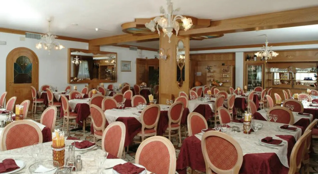 Hotel Job, Забронировать Отель Димаро Валь-ди-Соле