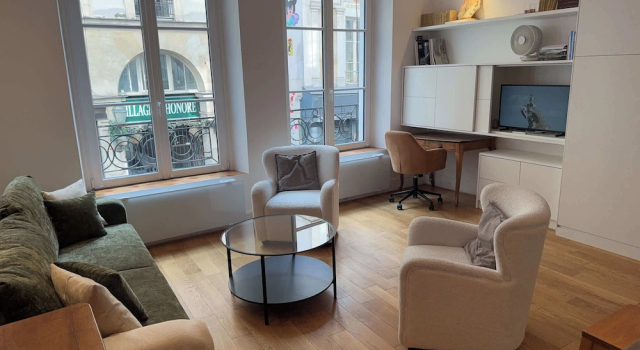 Honore Nest - Elegant 1BR Unit in Saint-honore District, Забронировать Апартаменты/квартира Апартаменты Парижа, рядом с Archeological Crypt of the Parvis of Notre-Dame, Апартаменты/квартира