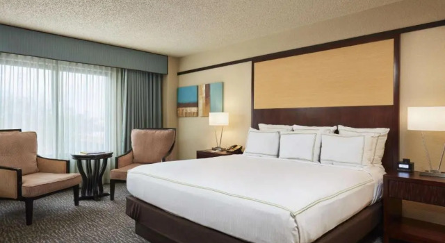 Номер для гостей с ограниченными возможностями Main Tower Курорт DoubleTree by Hilton Orlando Theme Park