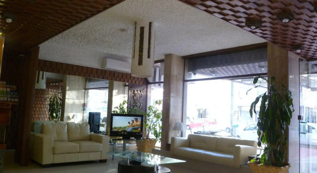 Shelton Hotel
