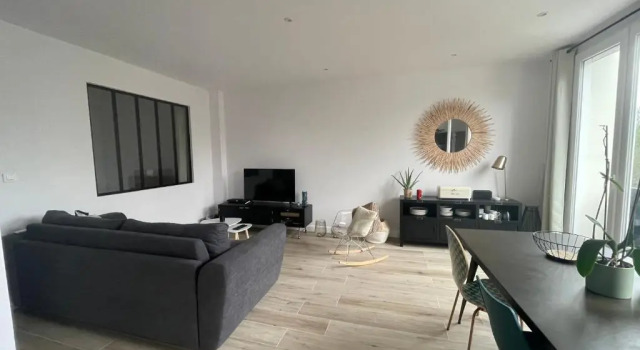 Ajaccio Magnifique T2 45m2 neuf 5 personnes Clim wifi stationnement gratuit centre ville plage à 300m, Varaa Huoneisto Ajaccio 