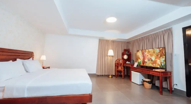 Номер Deluxe с балконом Cambodian Country Club
