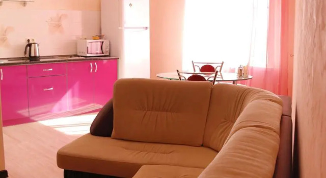 Apartment Sportivnaya Ulitsa, Prenota Appartamento Hotel economici a Samara Region