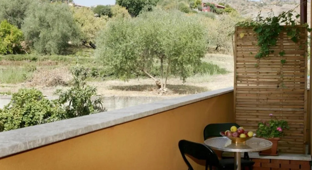Апартаменты с балконом The Lemon Tree