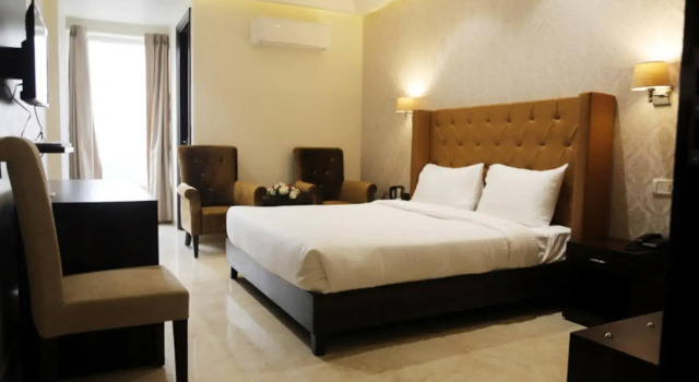 Awadh Inn