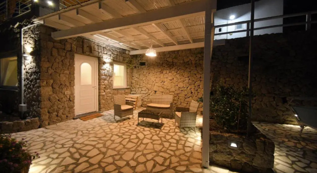 Люкс Deluxe Belgodere di Mezzavia Apartments