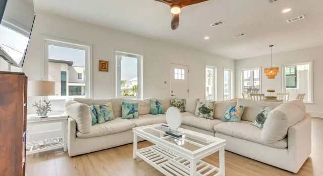 Коттедж Steps to Beach: New Navarre Home w/ Ocean Views!