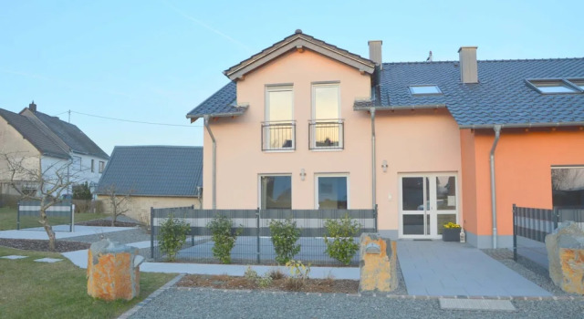 Dreamy Holiday Home in Ellscheid With Terrace, Rezervasyon Tatil Evi Ellscheid villalar, Villa