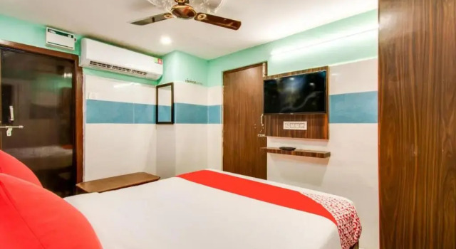 Hotel Sri Grand by OYO Rooms, Rezerwuj Hotel Hotele w Andhra Pradesh z parkingiem, Parking