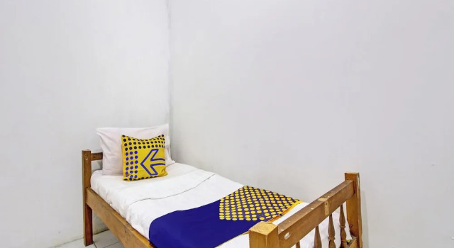 Standard chambre SPOT ON 92539 Luqman Kostel Syariah