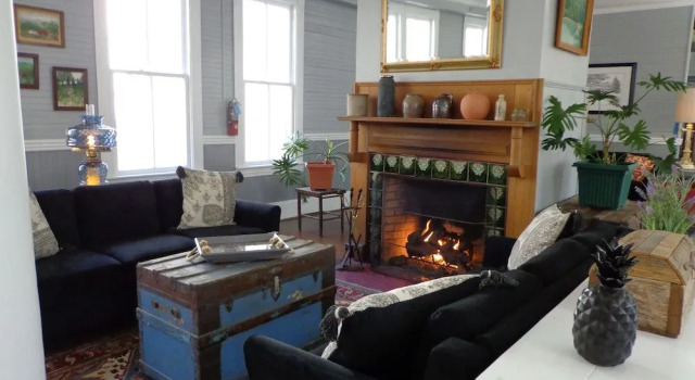 Grand Old Lady Hotel, Book Hotel Balsam North Carolina