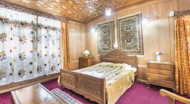 GuestHouser 1 BR Houseboat cefd, Забронировать Отель Сринагар Jammu & Kashmir Ski