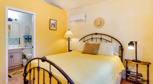 Charming Tubac Vacation Rental Near Village!, Забронировать Отель Отели Тюбак 3 звезды, рядом с Культурный центр La Entrada de Tubac, 3*